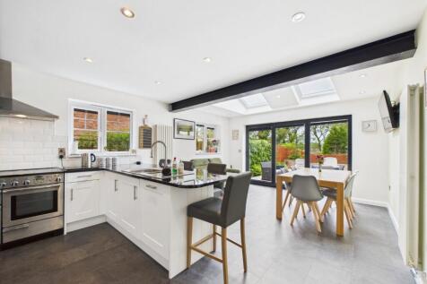 Open Plan Kitchen/Dining/Sun Room