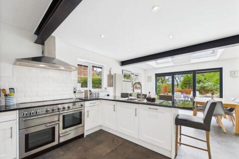 Open Plan Kitchen/Dining/Sun Room