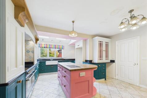 Kitchen/Breakfast Area