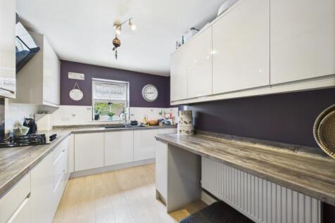 Kitchen/Utility Room