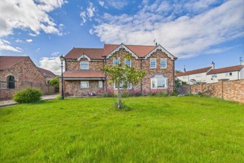 4 Bedroom Detached House - For Sale