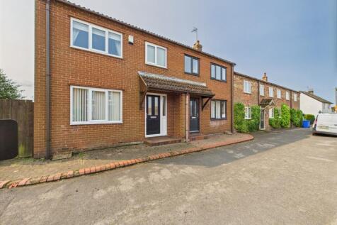 3 Bedroom End Terrace House - For Sale