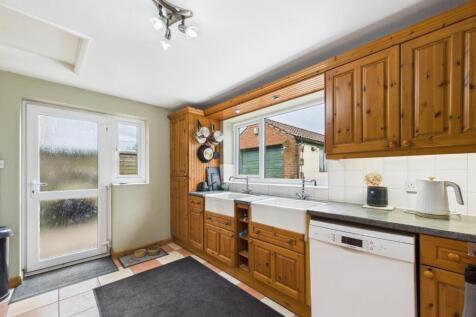 Kitchen/Dining Area