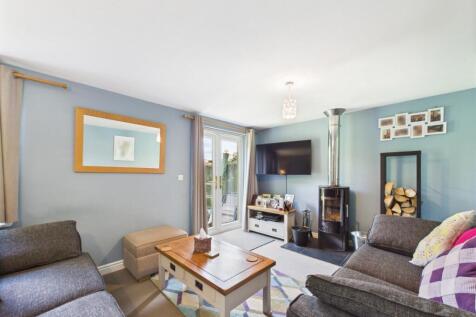 Lounge/Dining Area