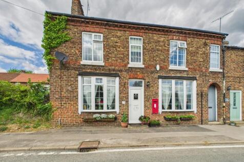 4 Bedroom Link-Detached House - For Sale