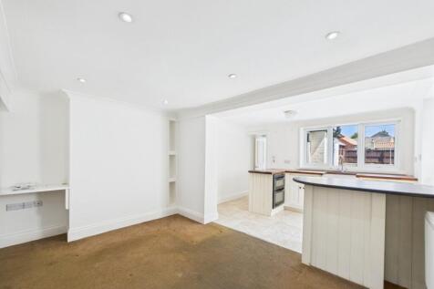 Kitchen/Dining Area