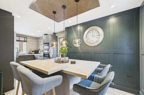 Kitchen/Breakfast Area
