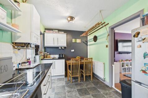 Kitchen/Dining Area