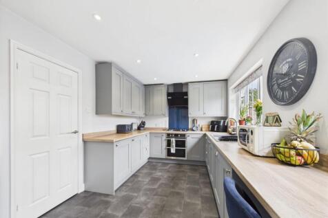 Kitchen/Breakfast Area