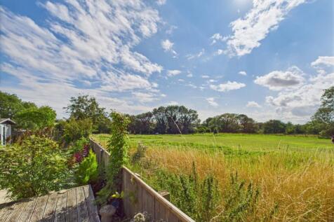 3 Bedroom Detached House - For Sale