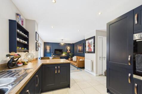 Kitchen/Dining/Snug
