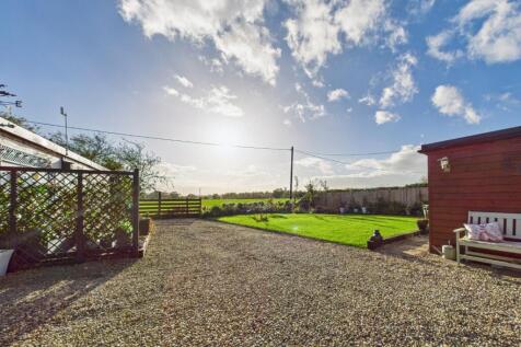 Garden &amp; Parking