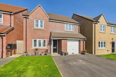 4 Bedroom Detached House - For Sale