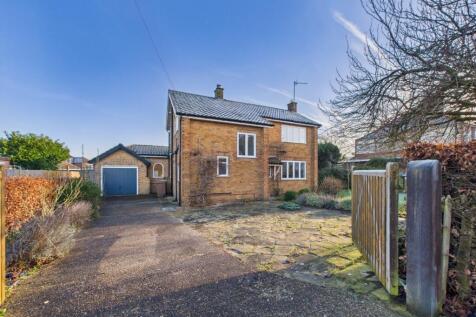 3 Bedroom Detached House - For Sale