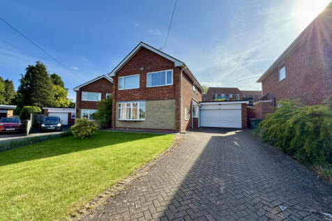 4 Bedroom House - detached for Sale