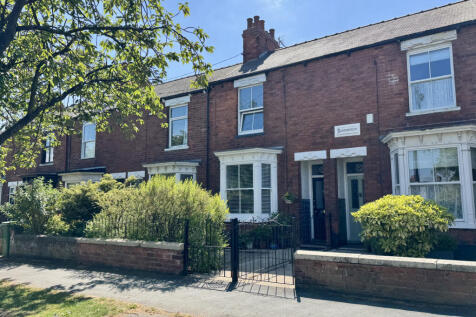 2 Bedroom House - mid terrace for Sale