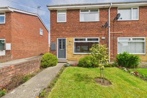 3 Bedroom House - semi-detached for Sale