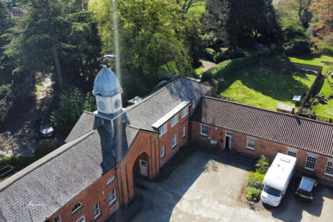 4 Bedroom Stable Conversion - For Sale