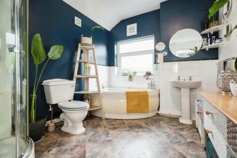 Bathroom 207 bard...