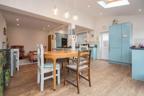 56 Bardon Rd - 04...