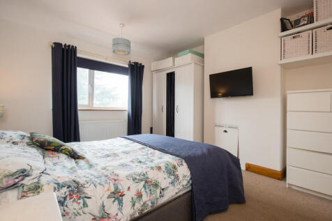 56 Bardon Rd - 02...