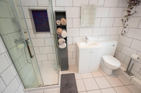 56 Bardon Rd - 02...
