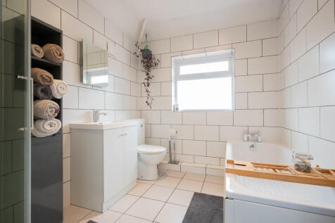56 Bardon Rd - 02...