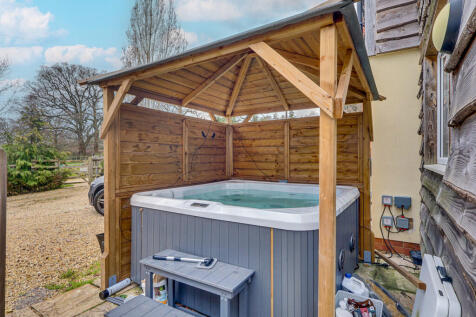 Oak View Cottage-...