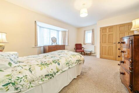 2nd view MASTER BEDROOM.jpg