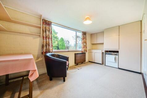 2nd view GARDEN ROOM.jpg