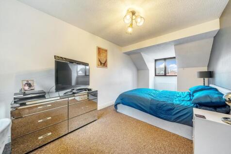 Bedroom 2.jpg