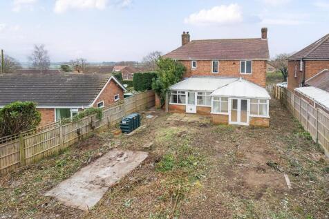 REAR OF THE PROPERTY.jpg