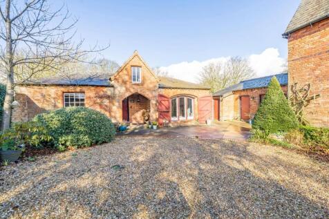 Detached coach house annex.jpg