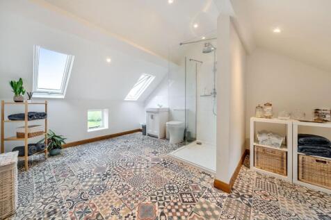 ANNEX EN-SUITE.jpg