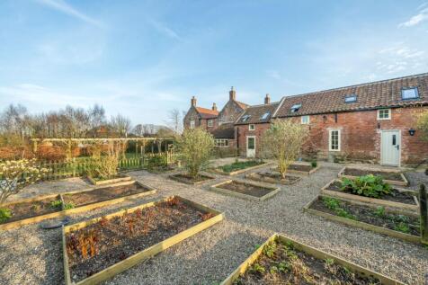 KITCHEN GARDEN.jpg