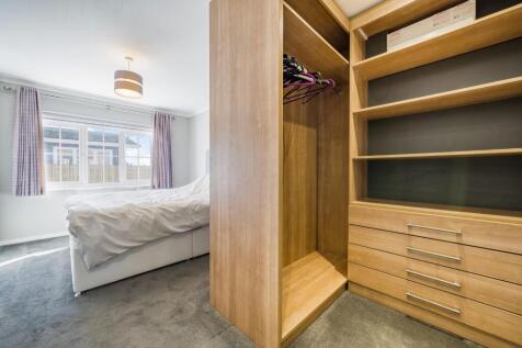 DRESSING AREA.jpg
