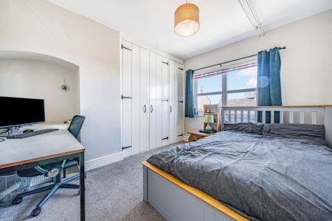 BEDROOM TWO.jpg