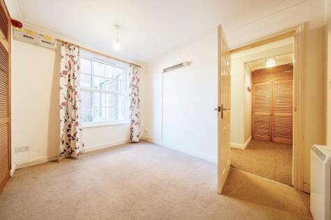 2nd view MASTER BEDROOM.jpg