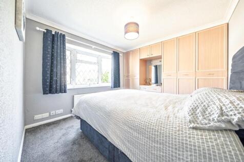 SECOND DOUBLE BEDROOM.JPG