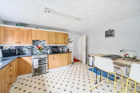 2nd view KITCHEN DINER.jpg