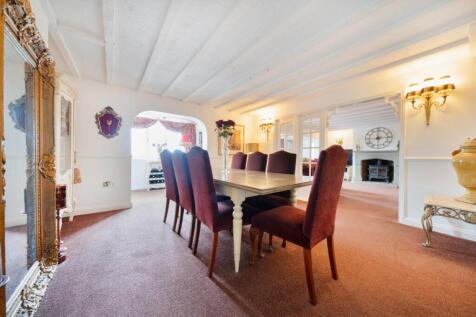 2nd view DINING ROOM.jpg