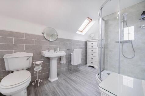 EN-SUITE.jpg