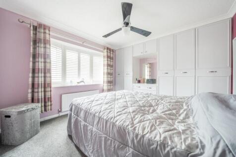 SECOND DOUBLE BEDROOM.jpg