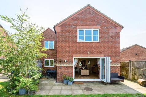 2nd view PROPERTY REAR.jpg
