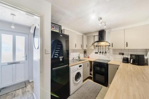 KITCHEN.jpg