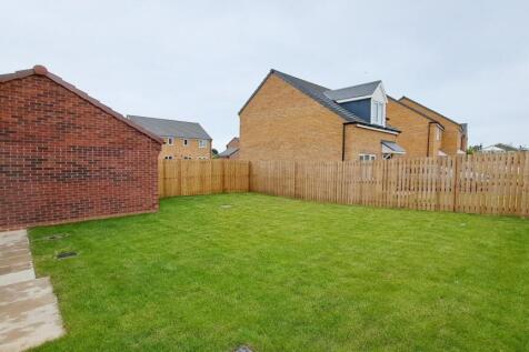 REAR GARDEN.jpg