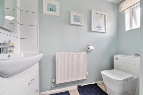 2nd view SHOWER ROOM.jpg