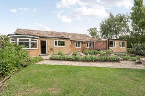REAR OF THE PROPERTY.jpg