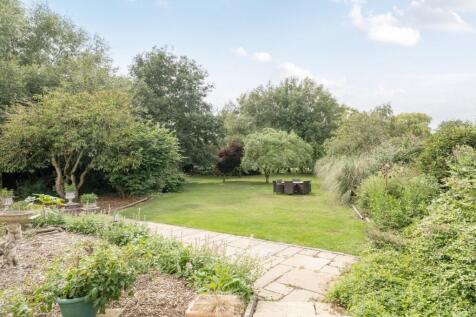 PART OF REAR GARDEN.jpg