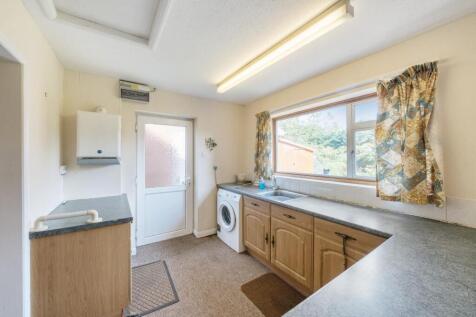 UTILITY ROOM.jpg